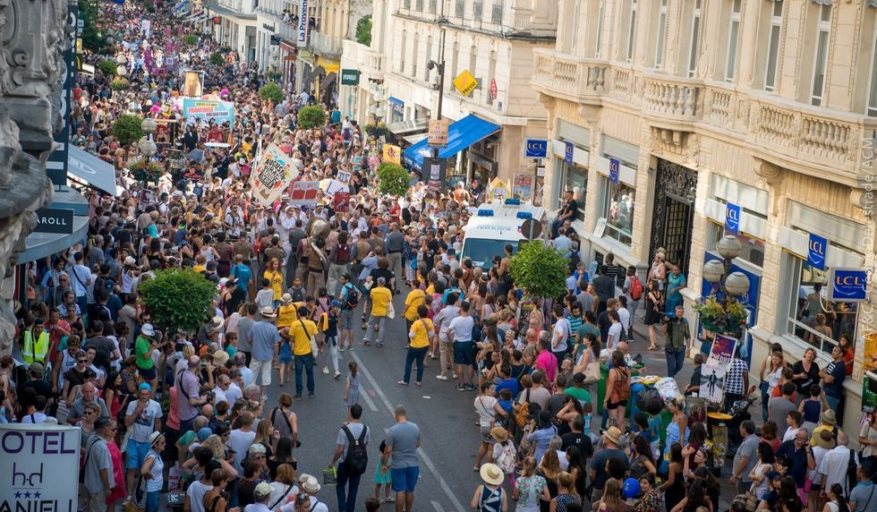Avignon OFF 2026 : une édition anniversaire sous le signe de la démesure
