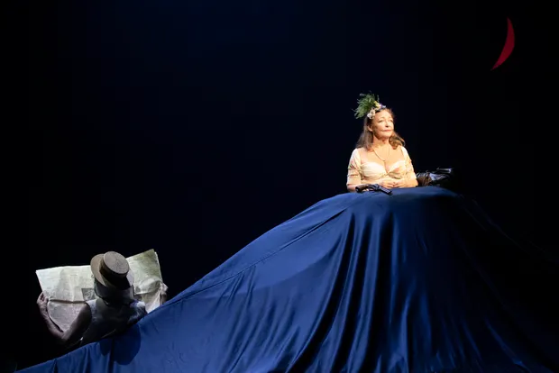 « Oh les beaux jours » avec Catherine Frot :  mille visages pour un rôle